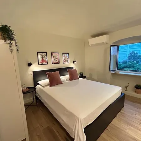 Porta Susa Cozy Mansard Apartment Turin